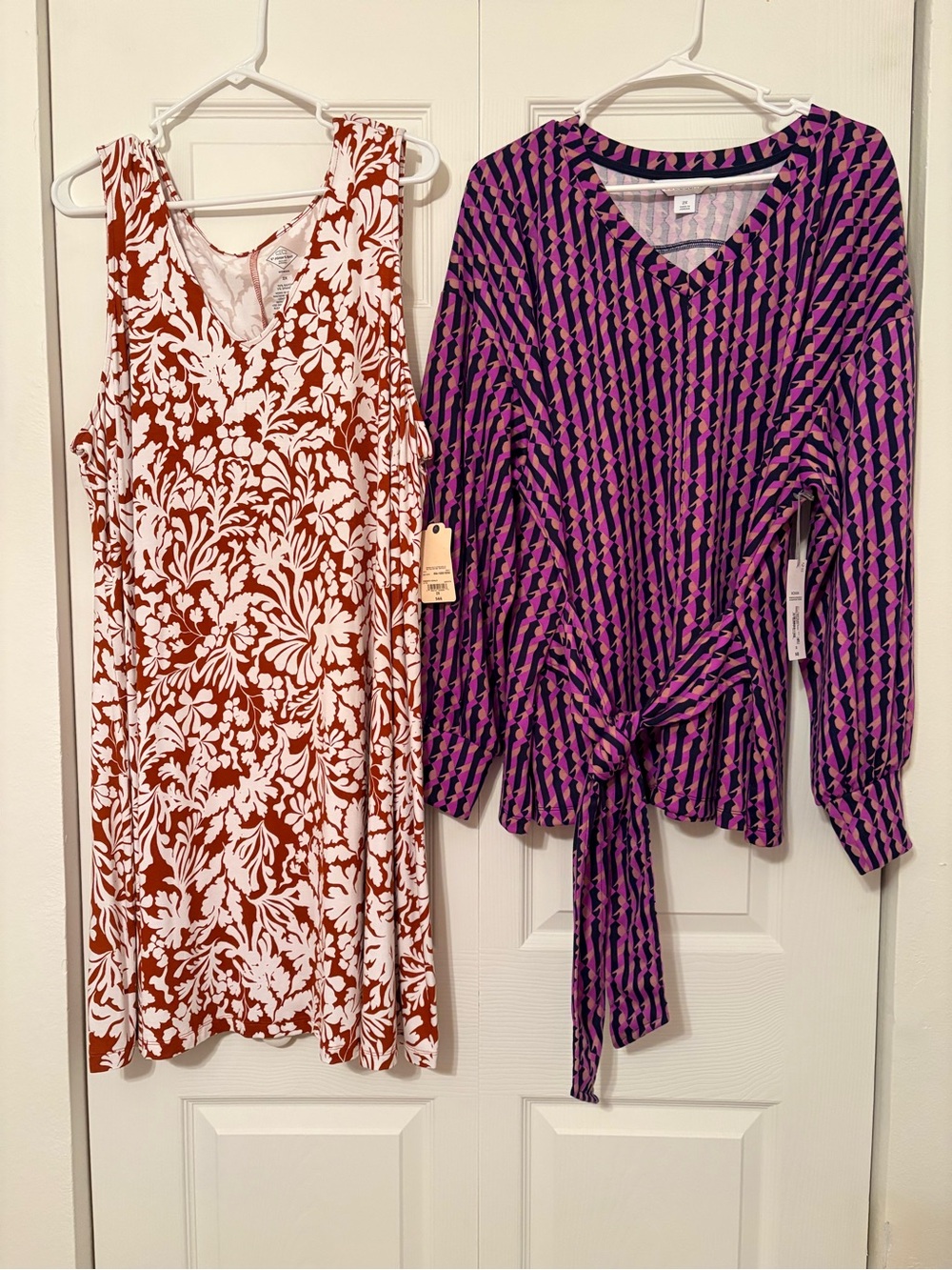 Lot of 2 Plus Size 2X Woman’s Liz Claiborne Tie Waist Top & St Johns Bay Dress